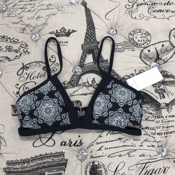 Ella Moss Medallion Bralette - Picture 3 of 9